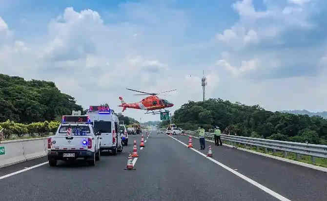 清苑区高速公路汽车救援案例