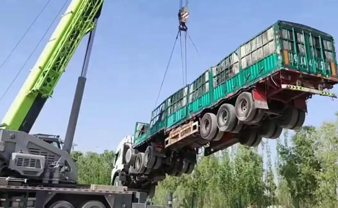 清苑区道路脱困救援案例